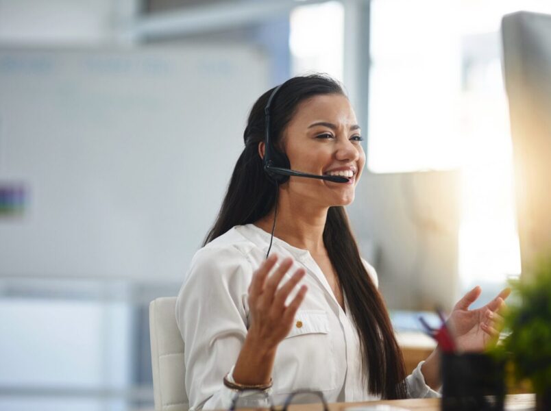 service desk analyst talking on headset