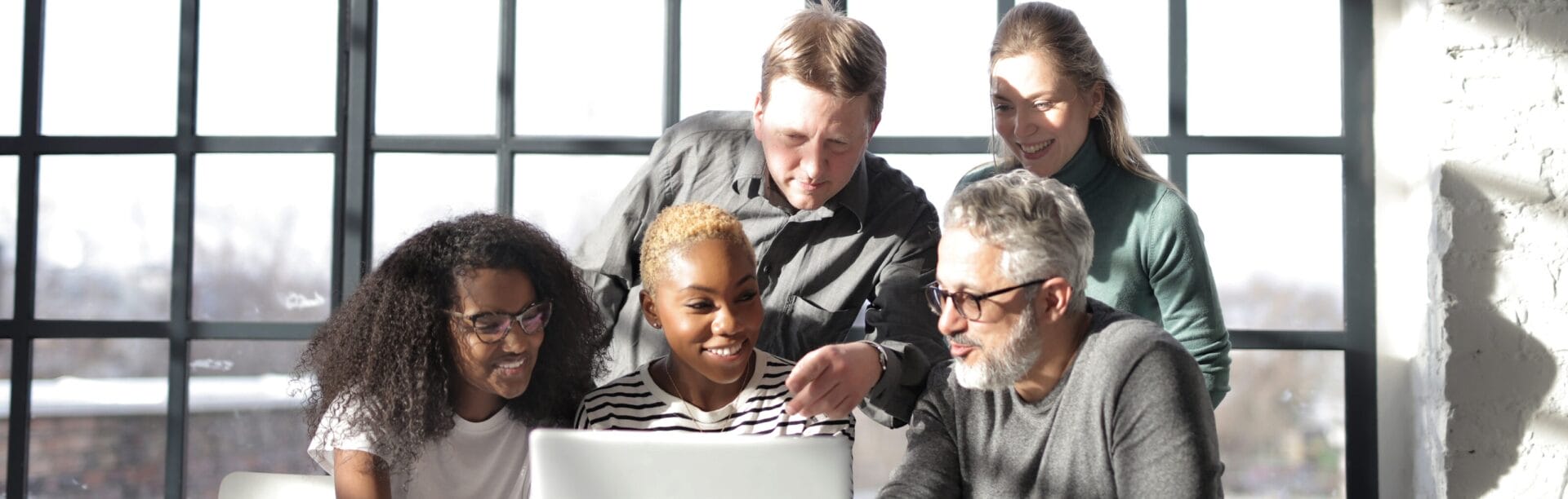 Banner Desktop Image