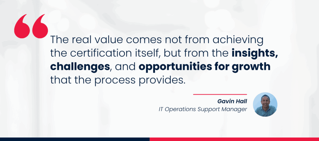Portrait of Gavin Hall with a highlighted quote about the value of Service Desk Certification.